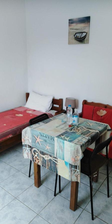 Tony'S Apartments Agios Georgios  Buitenkant foto