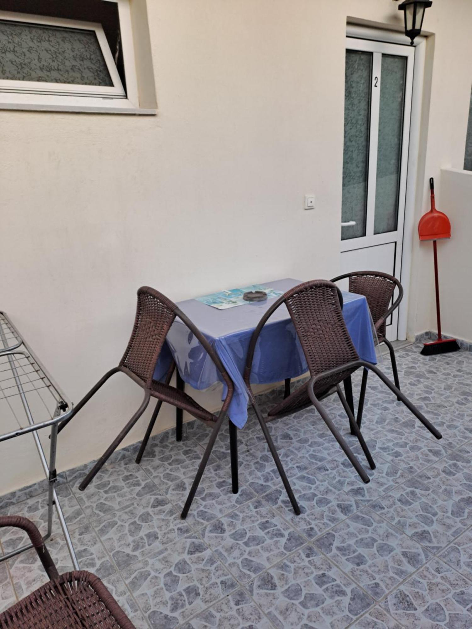 Tony'S Apartments Agios Georgios  Buitenkant foto