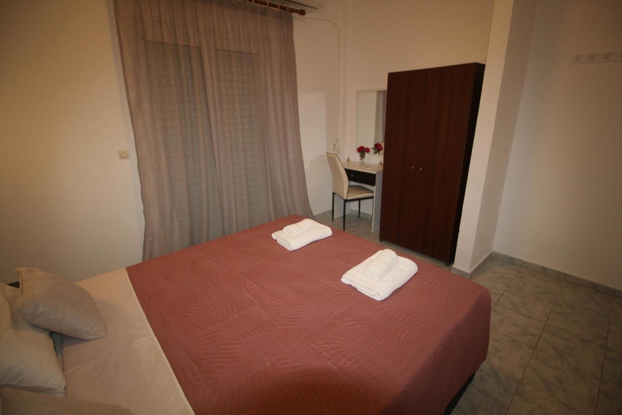 Tony'S Apartments Agios Georgios  Buitenkant foto