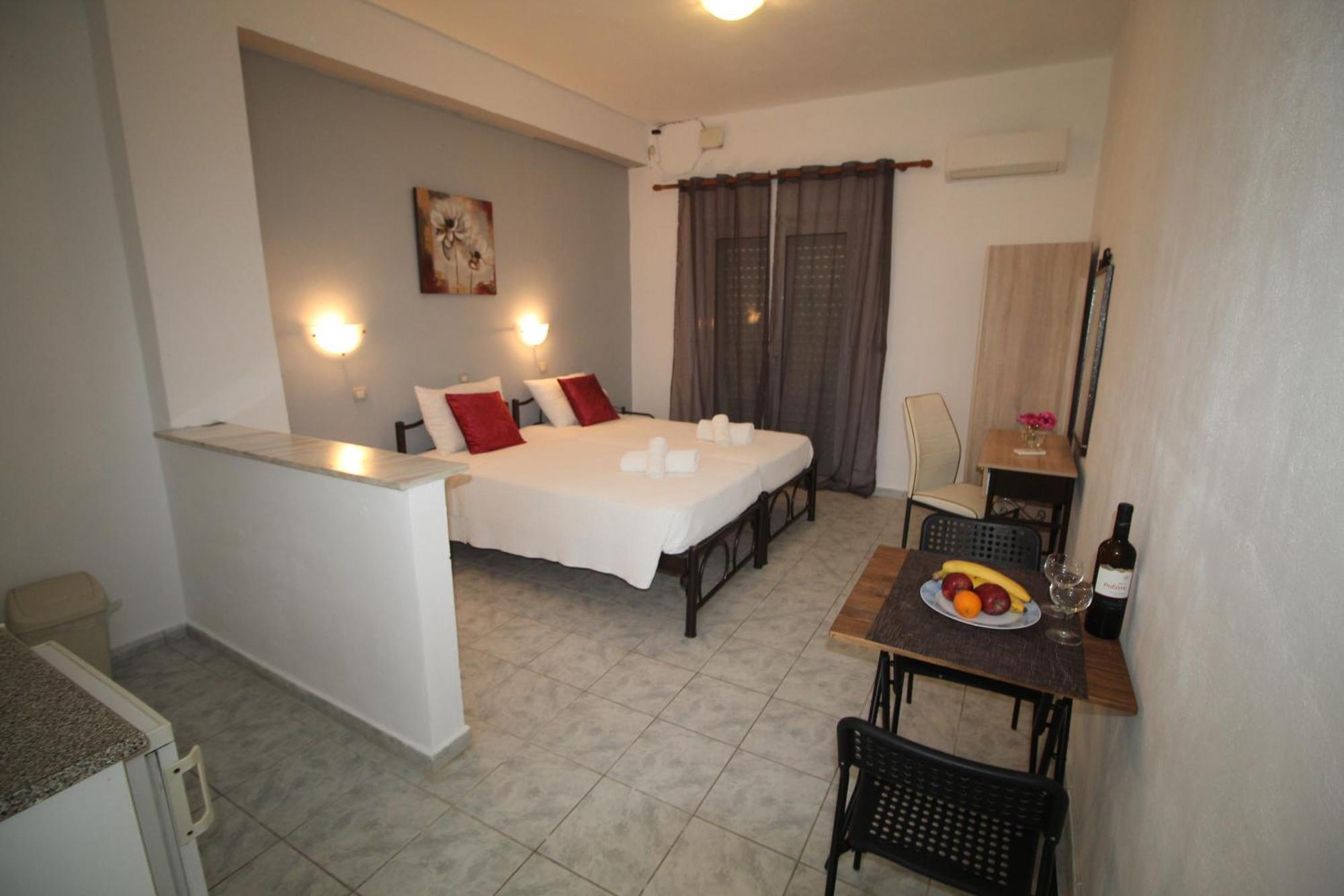 Tony'S Apartments Agios Georgios  Buitenkant foto