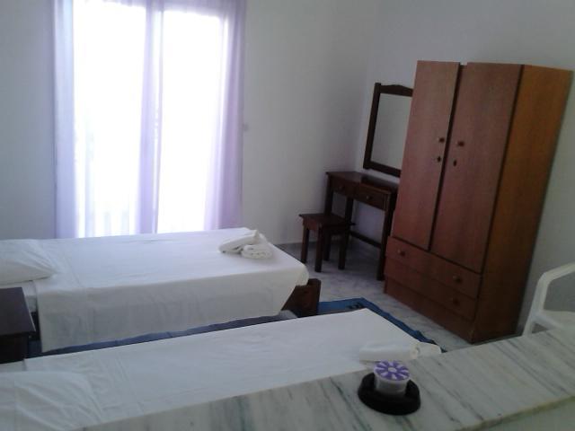 Tony'S Apartments Agios Georgios  Buitenkant foto