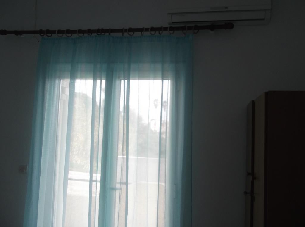 Tony'S Apartments Agios Georgios  Buitenkant foto